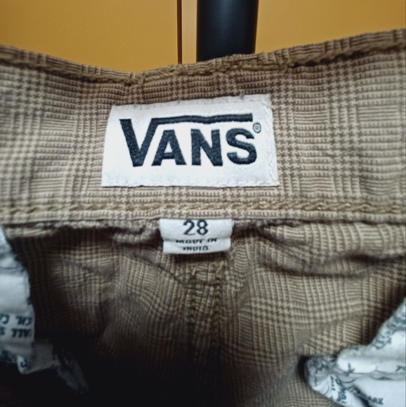 Vans Original "OFF THE WALL" Shorts - Picture 7 of 13